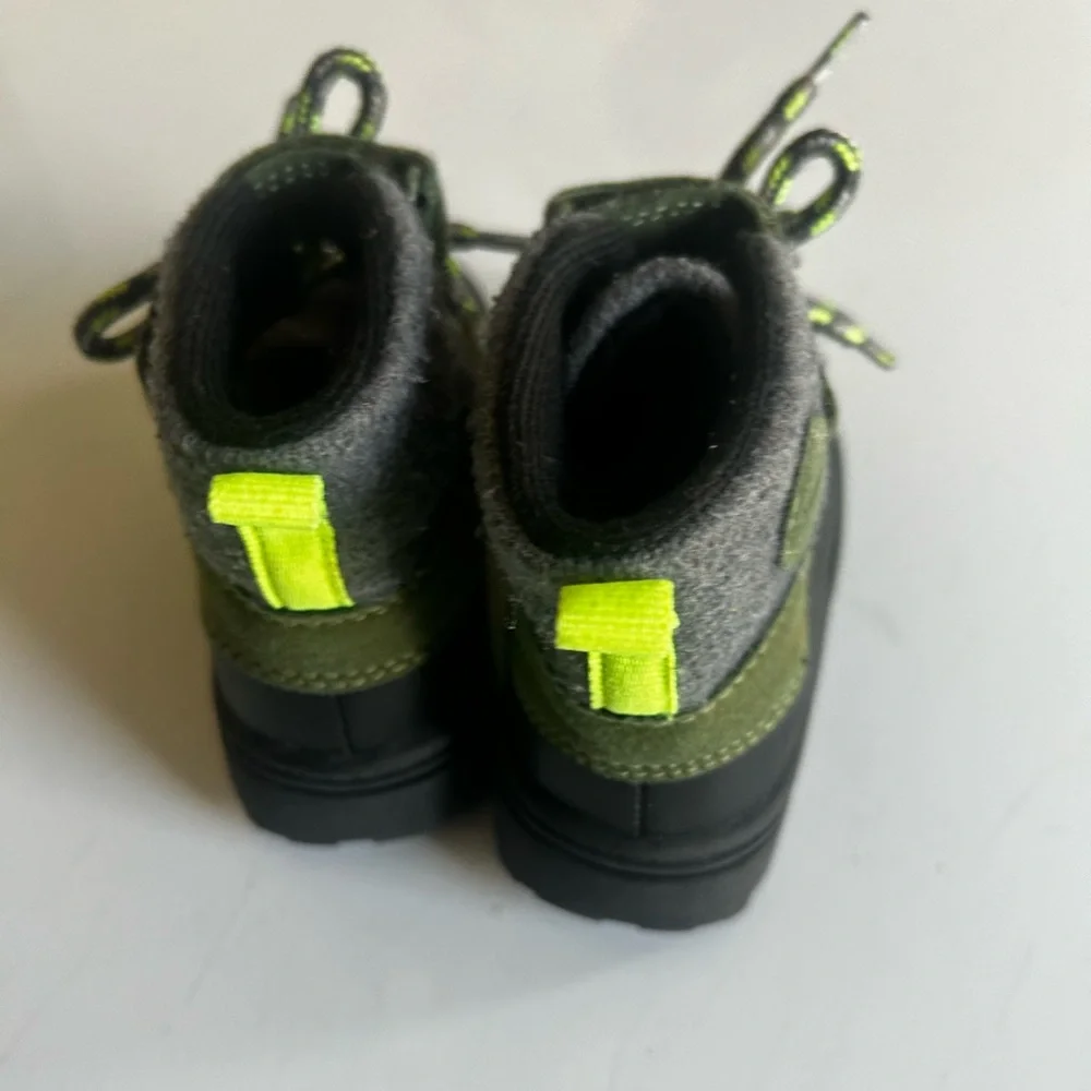 Carter's Size 6 Green and Gray Kids Toddler Boots